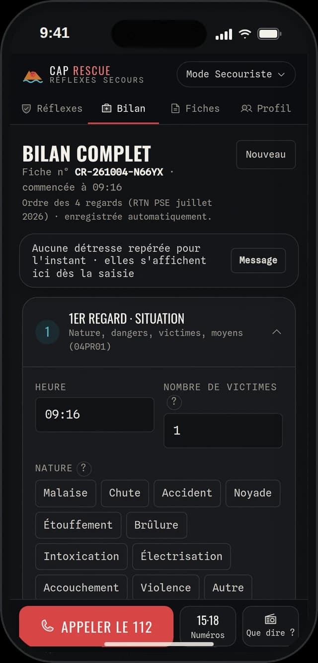 Bilan secouriste dans l'appli Réflexes secours : fiche numérotée et horodatée, dans l'ordre des 4 regards, détresses repérées en tête